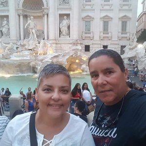 Meet your Posher, Cyndia